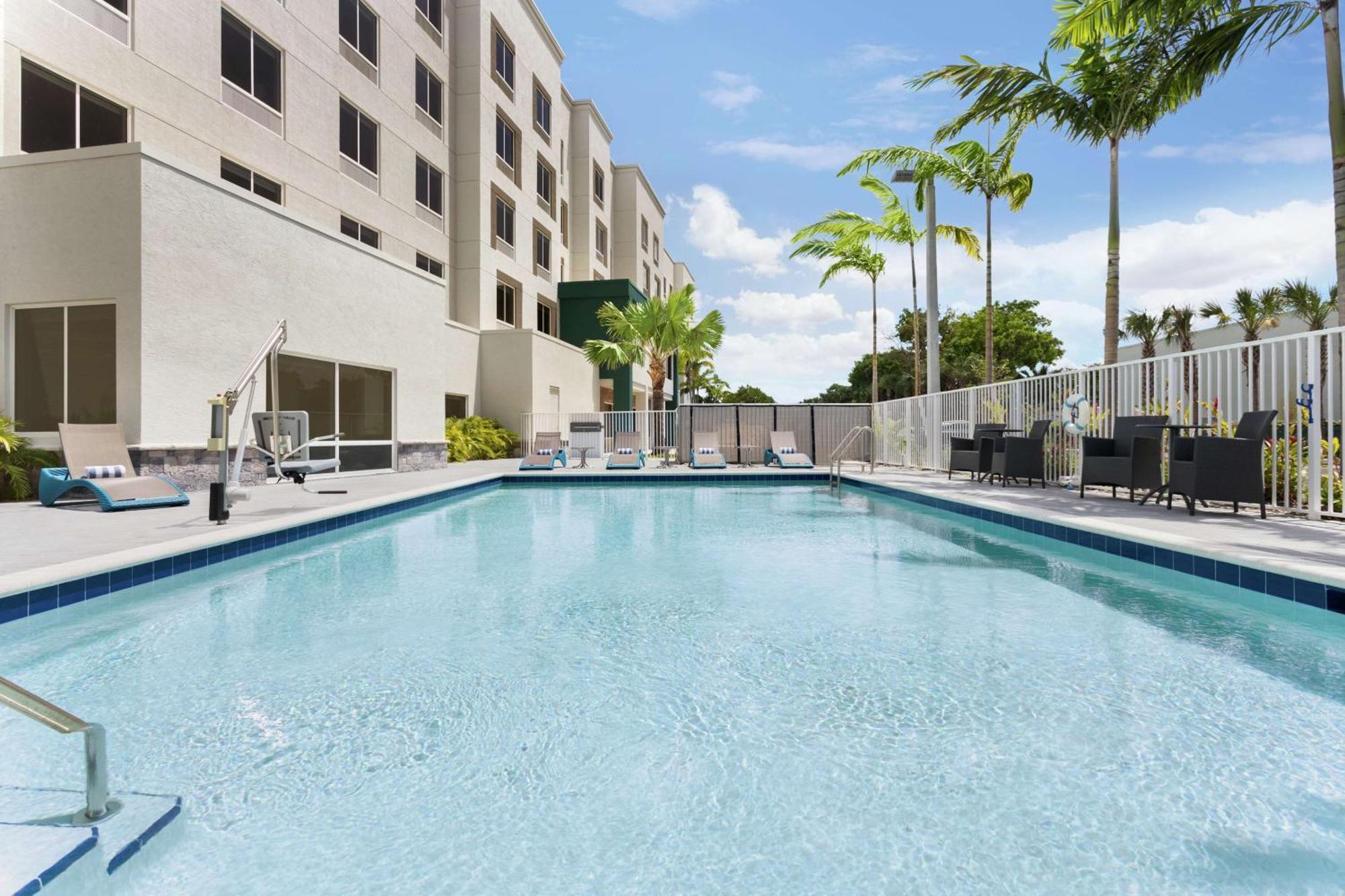 Hampton Inn & Suites Miami, Kendall, Executive Airport Country Walk Esterno foto